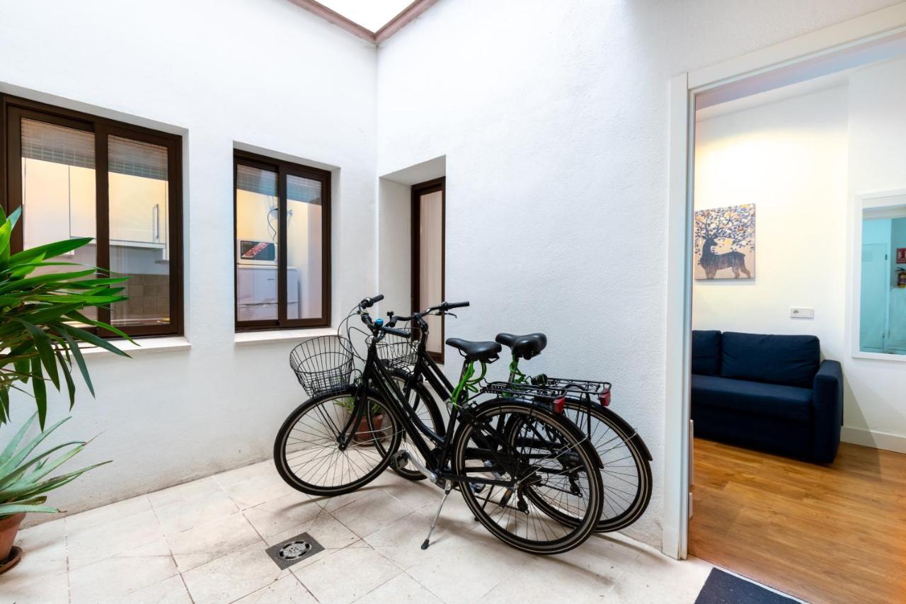 Apartament Holi-Rent Gonzalez Cuadrado Sewilla Zewnętrze zdjęcie