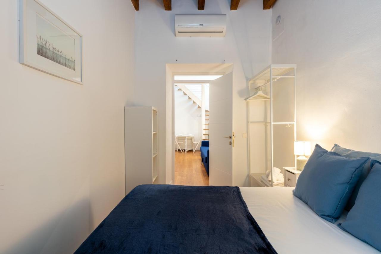 Apartament Holi-Rent Gonzalez Cuadrado Sewilla Zewnętrze zdjęcie